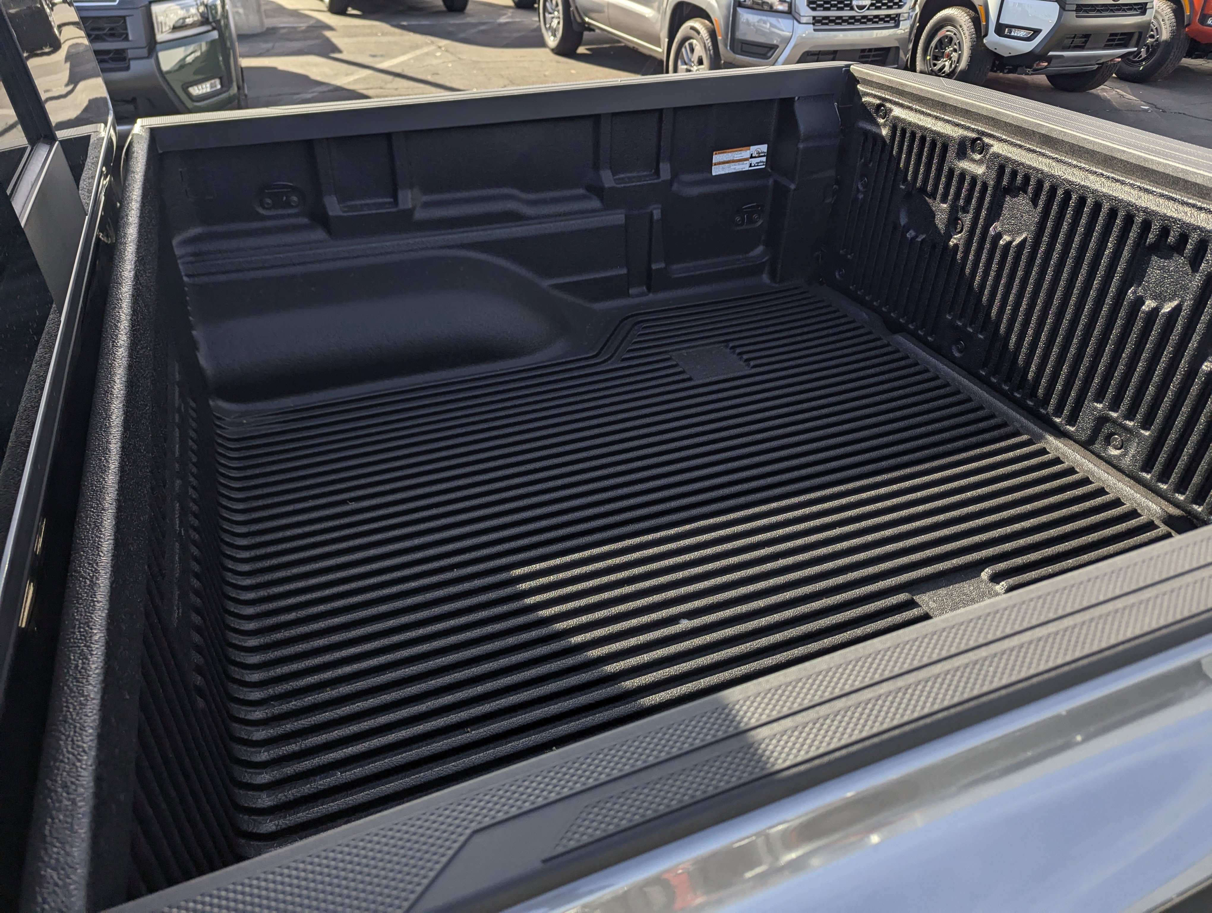 New 2026 Nissan Frontier SV image 7