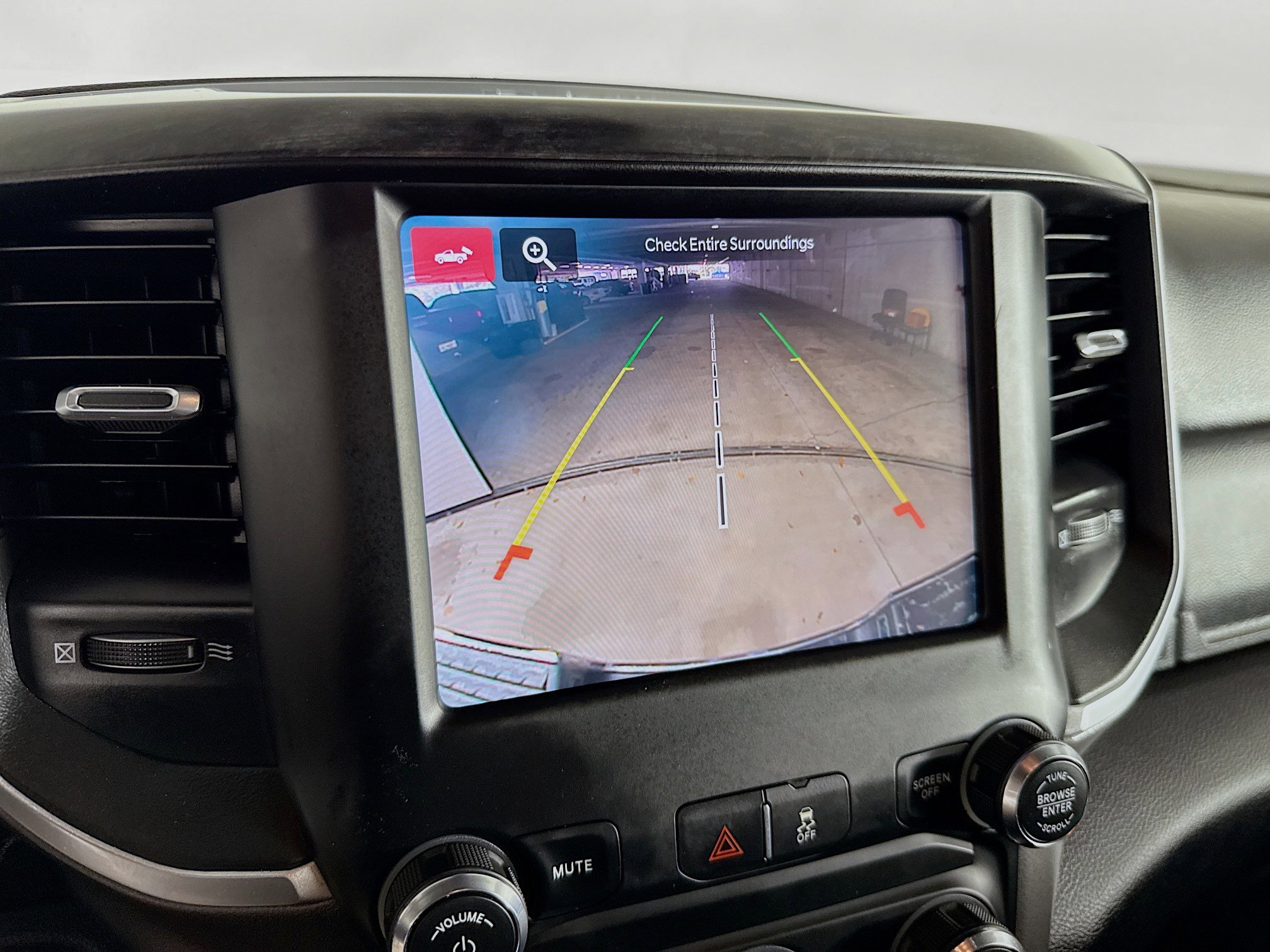 Used 2024 RAM 2500 Big Horn image 27