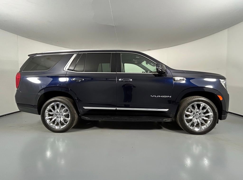 Used 2022 GMC Yukon SLT w/ SLT Premium Package image 6