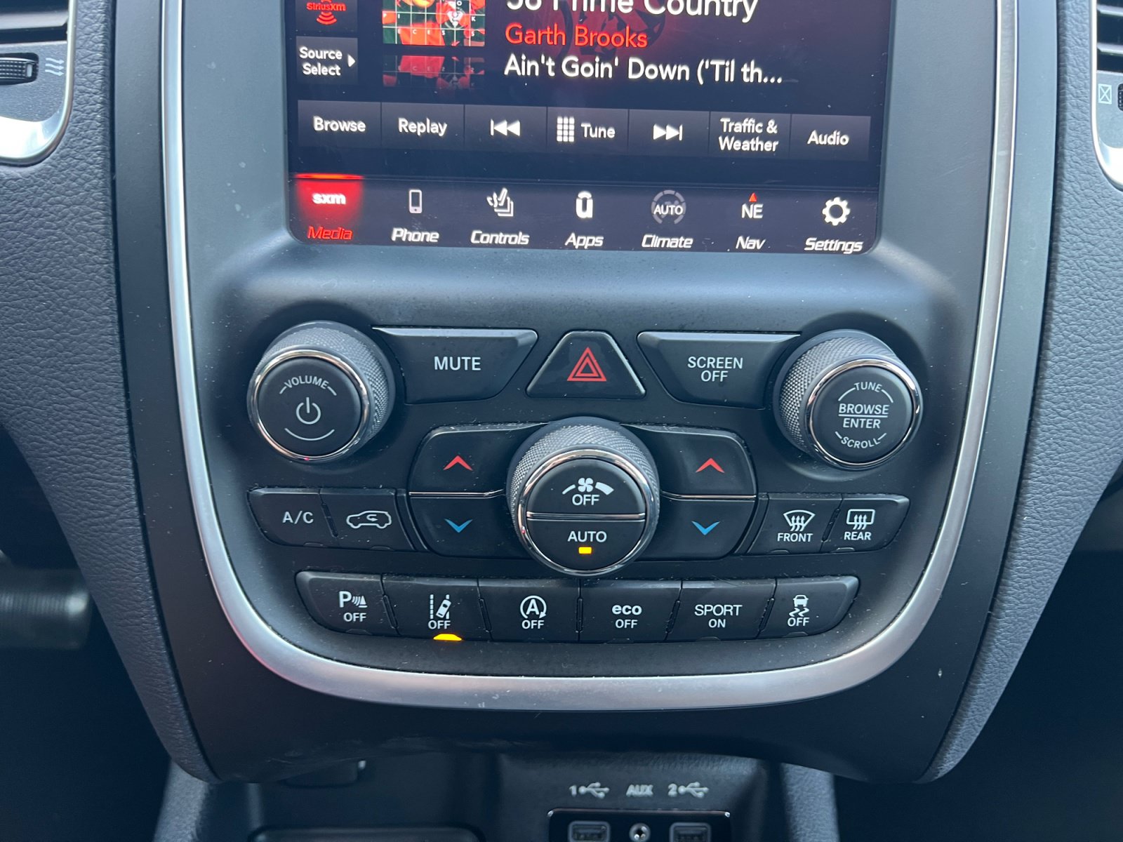 Used 2020 Dodge Durango Citadel w/ Technology Group RWD image 17