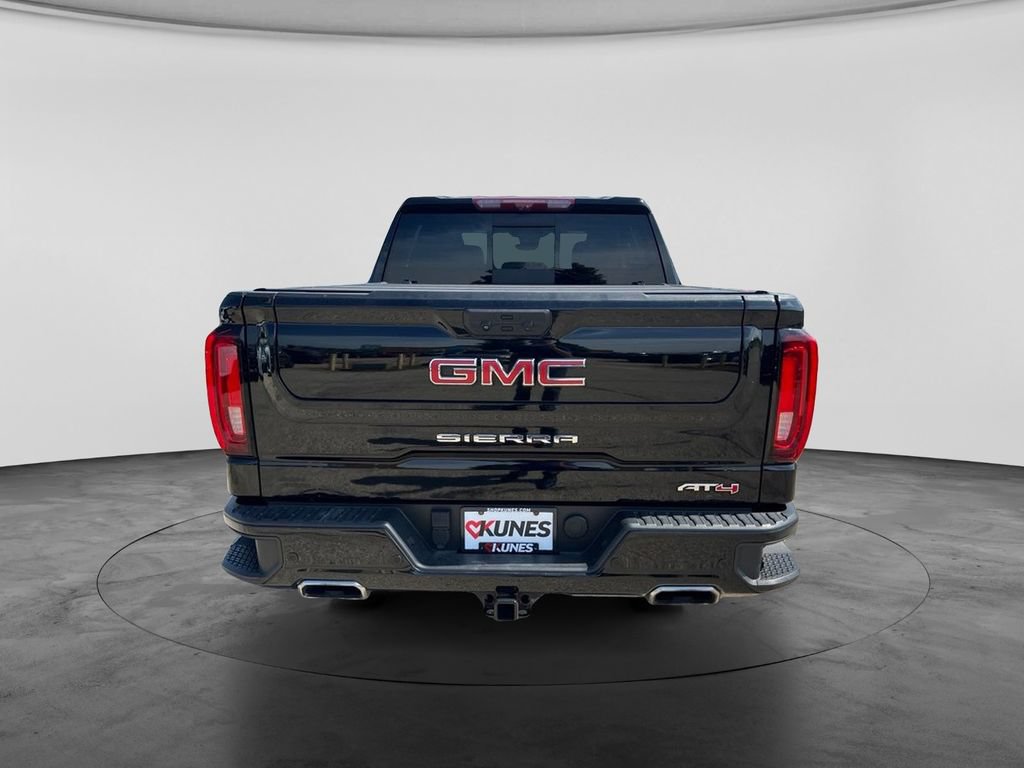 Used 2023 GMC Sierra 1500 AT4 w/ AT4 Premium Package AWD/4WD image 9