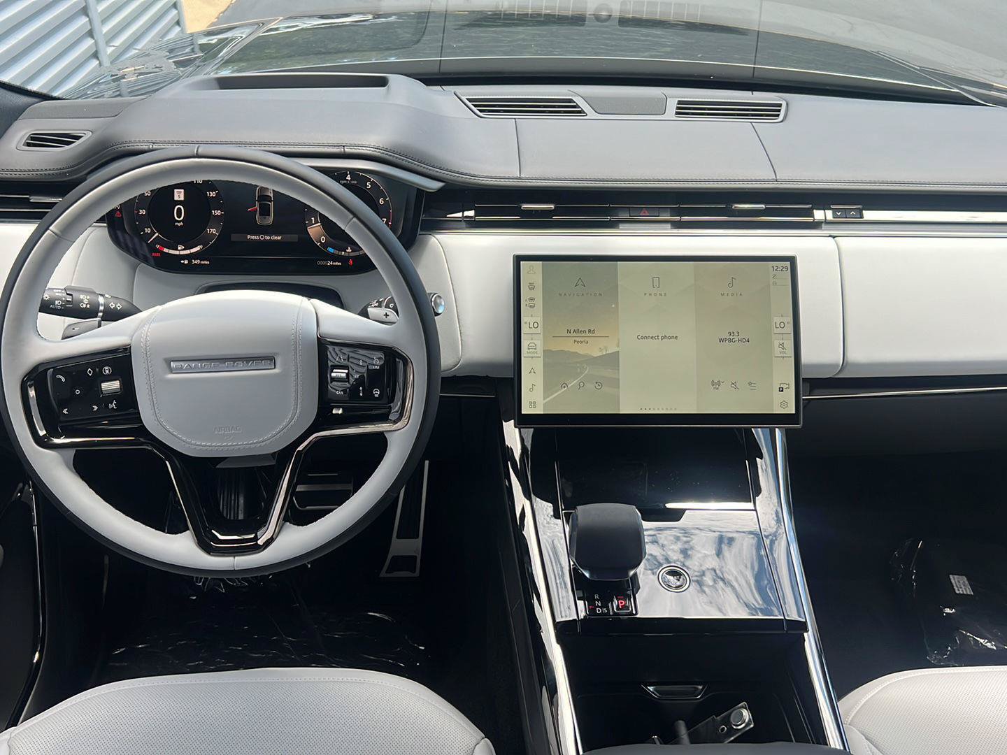 New 2026 Land Rover Range Rover Sport Dynamic SE AWD/4WD image 11