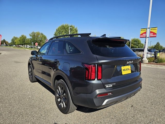 Used 2023 Kia Sorento SX Prestige image 9