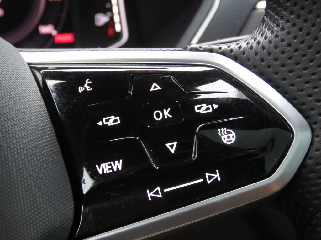 Used 2022 Volkswagen Tiguan SEL R-Line image 24