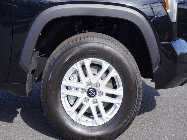 New 2025 Toyota Tundra SR5 image 5
