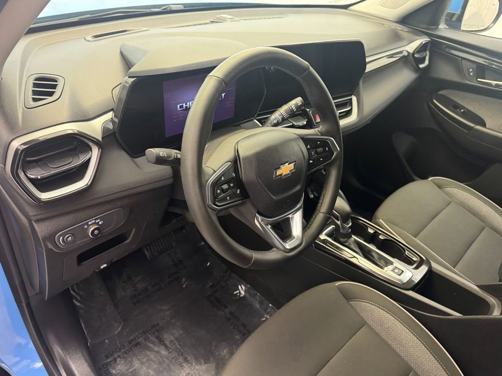 Certified 2024 Chevrolet TrailBlazer LT w/ Convenience Package image 9
