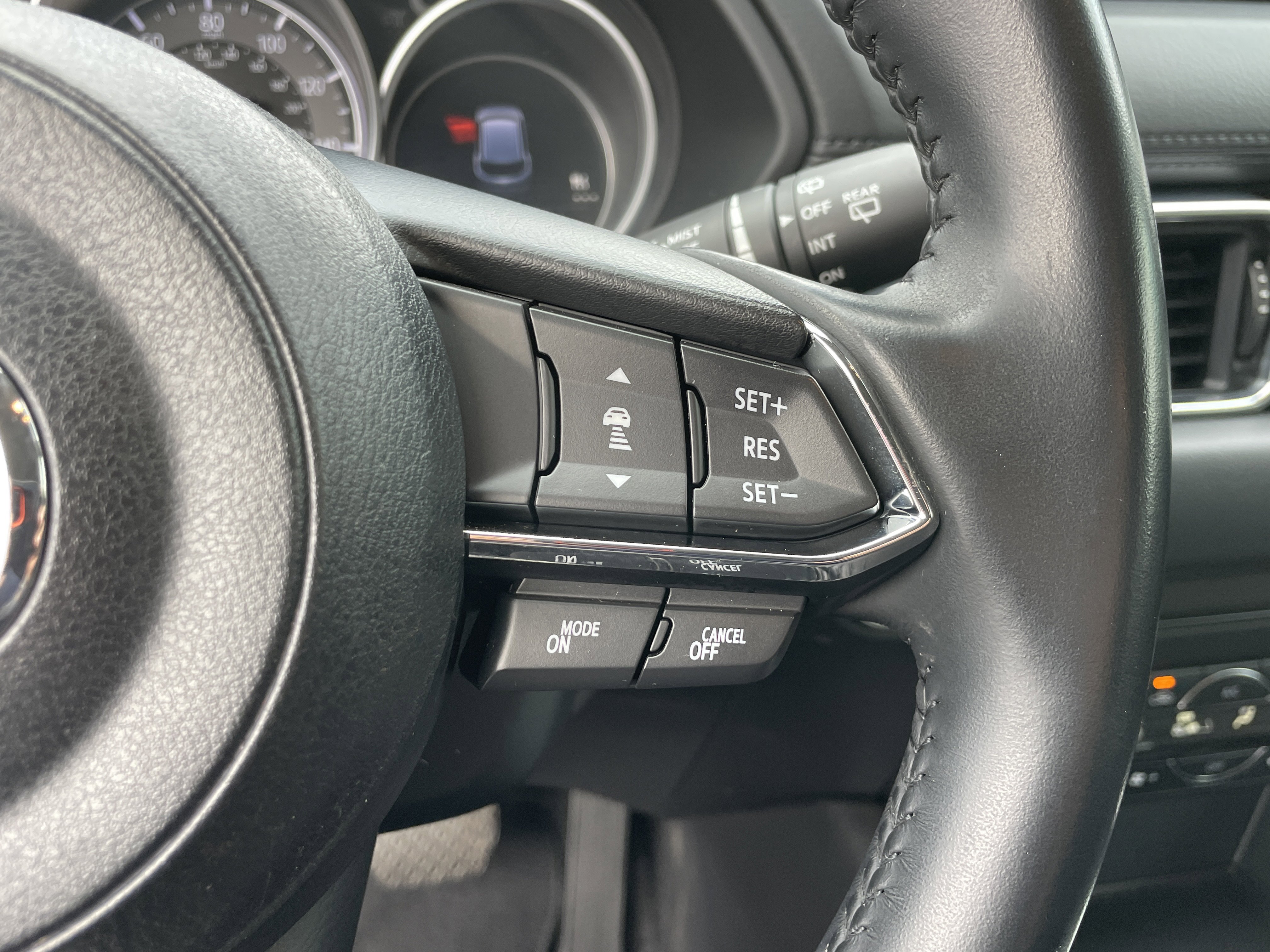 Used 2018 MAZDA CX-5 Touring image 28