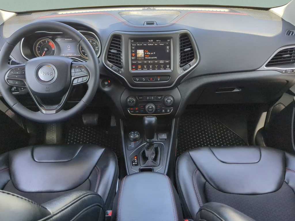 Used 2023 Jeep Cherokee Trailhawk w/ Trailer Tow Group AWD/4WD image 25
