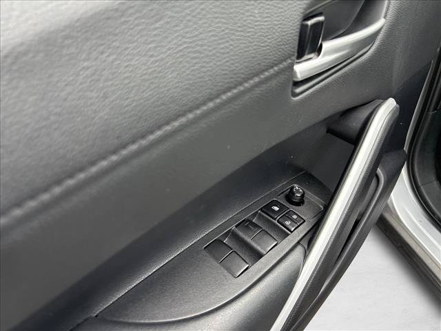 Certified 2025 Toyota Corolla Cross XLE FWD image 13