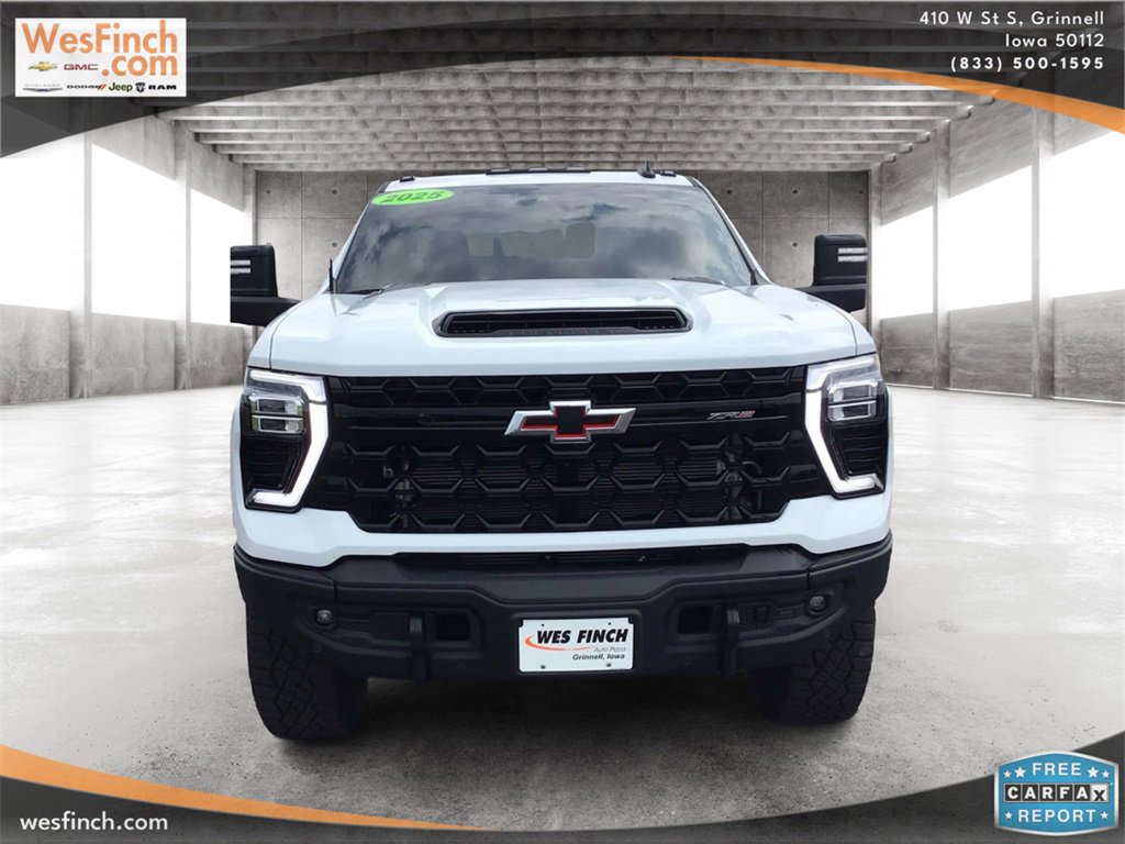 Used 2025 Chevrolet Silverado 2500 ZR2 w/ ZR2 Bison Edition image 2