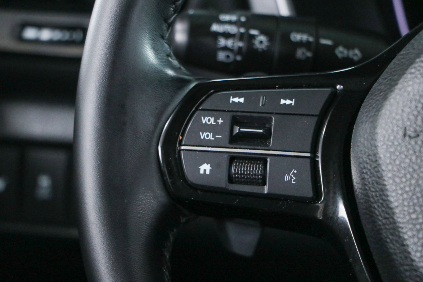 Used 2024 Honda Pilot EX-L image 13
