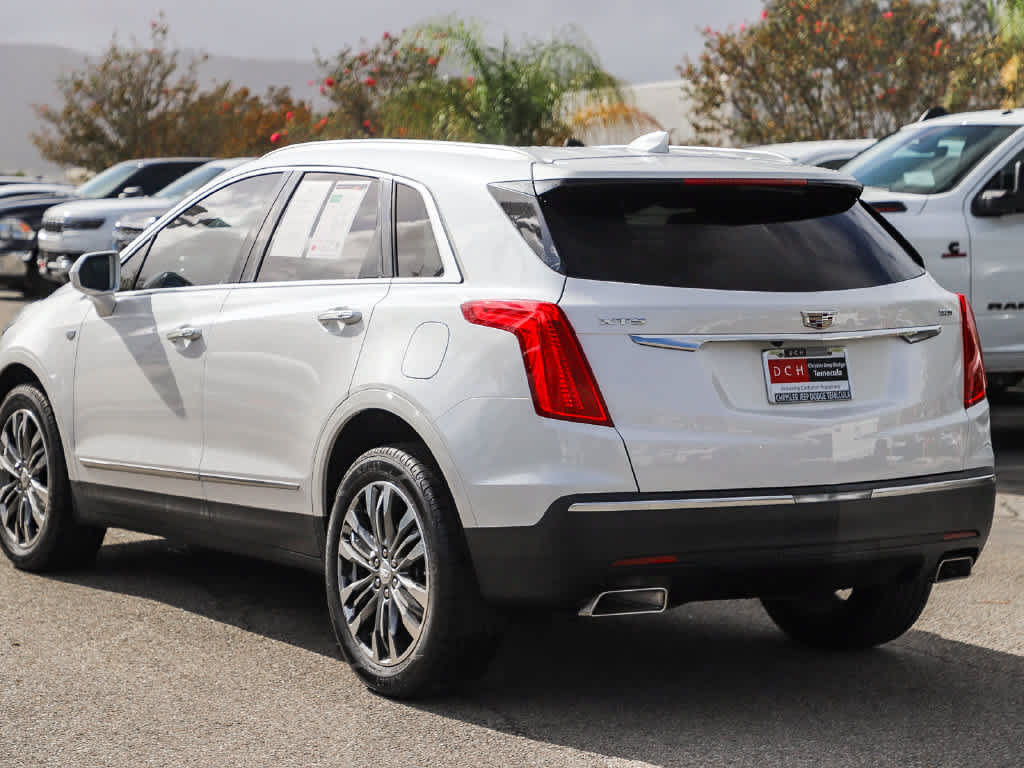 Used 2017 Cadillac XT5 Premium Luxury w/ LPO, Wheel Lock Package FWD image 6