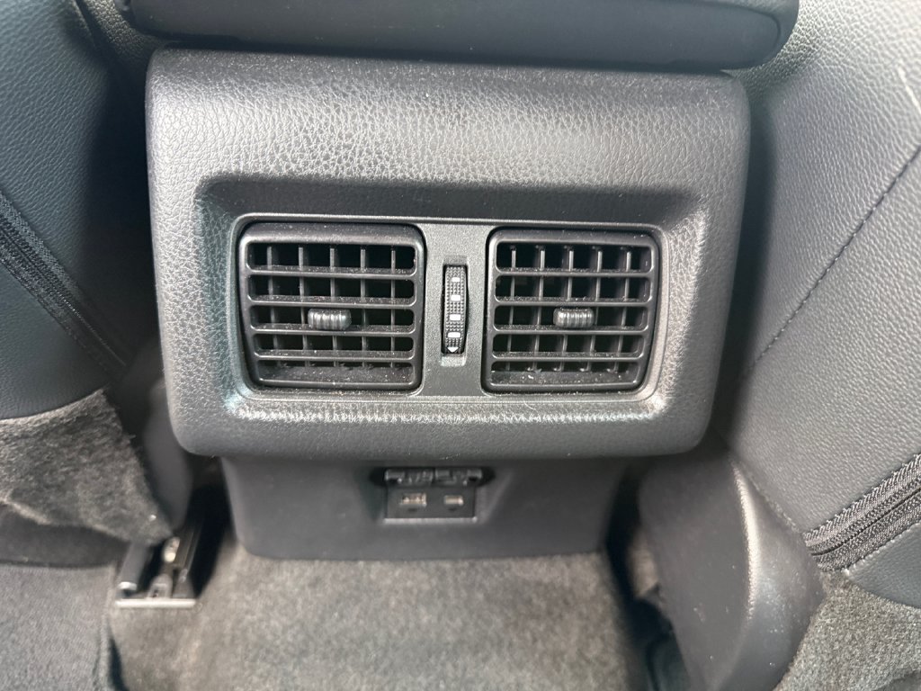 Used 2026 Toyota Camry SE FWD image 34