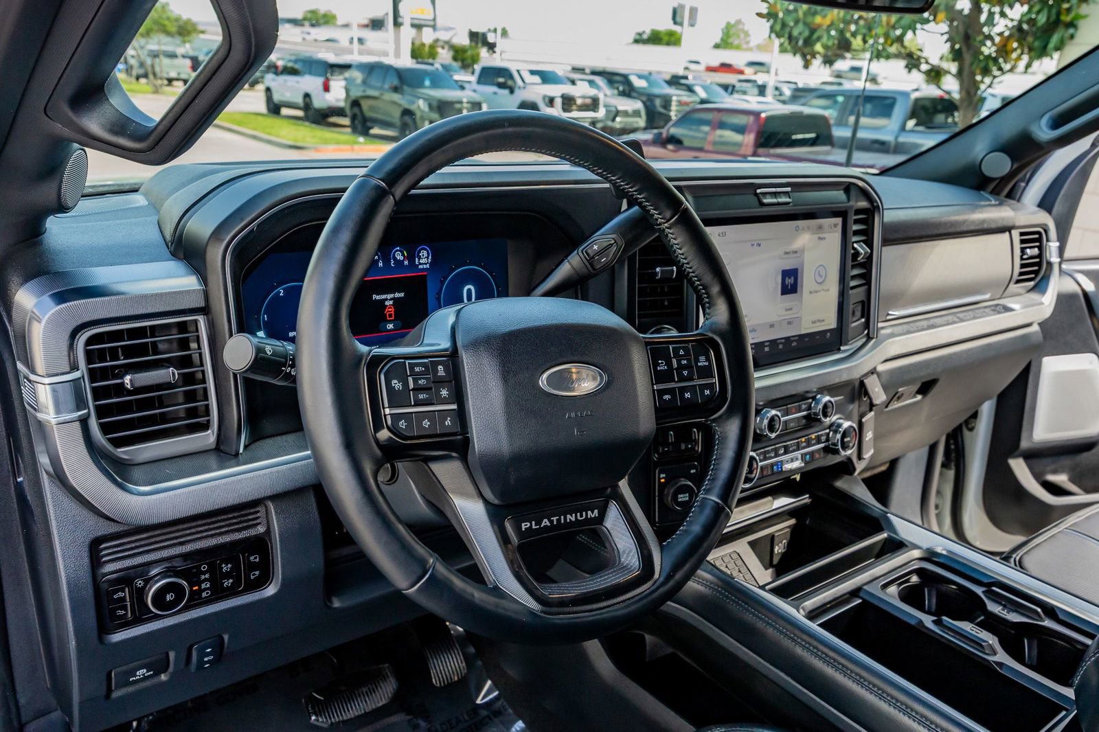 Used 2025 Ford F450 Platinum w/ FX4 Off-Road Package AWD/4WD image 16