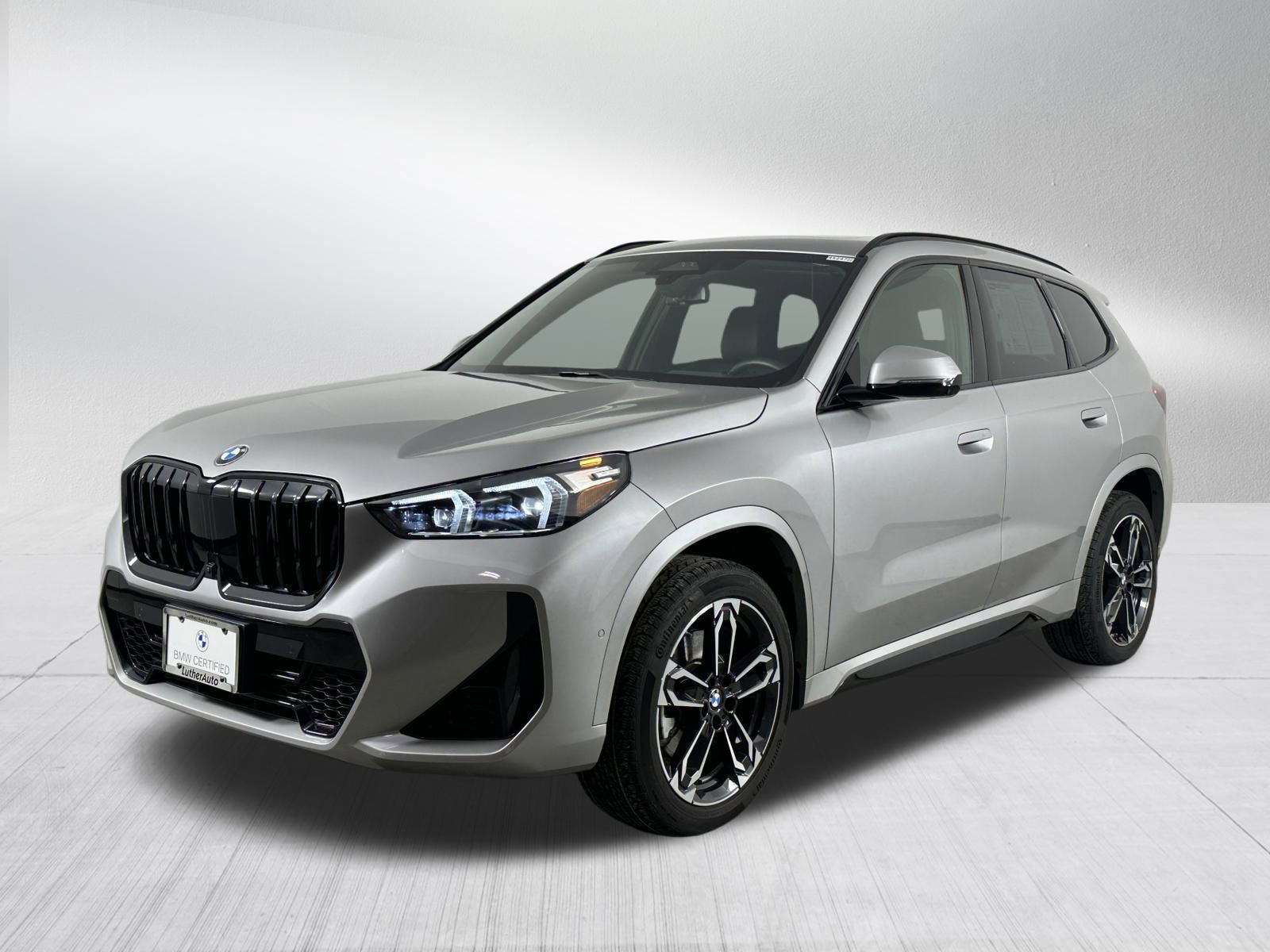 Certified 2025 BMW X1 xDrive28i w/ Technology Package image 3
