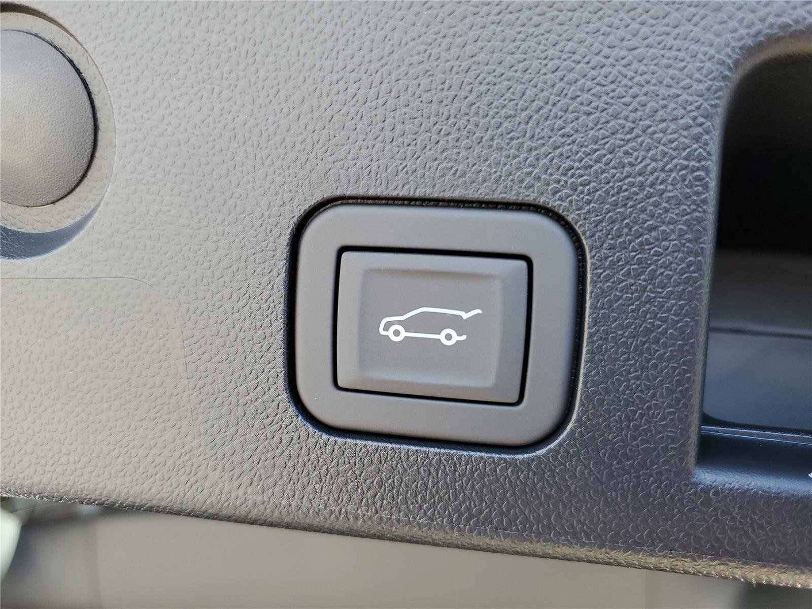 New 2026 GMC Terrain AT4 image 9