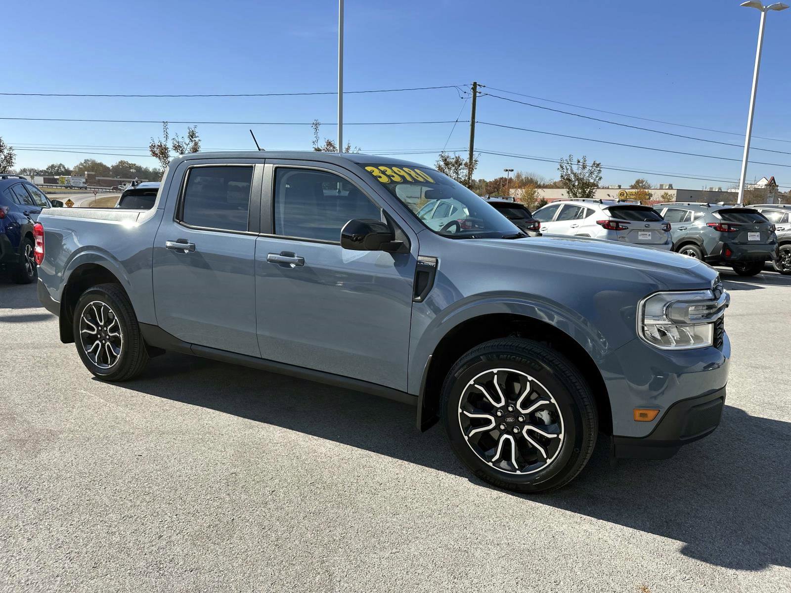Used 2024 Ford Maverick Lariat image 2