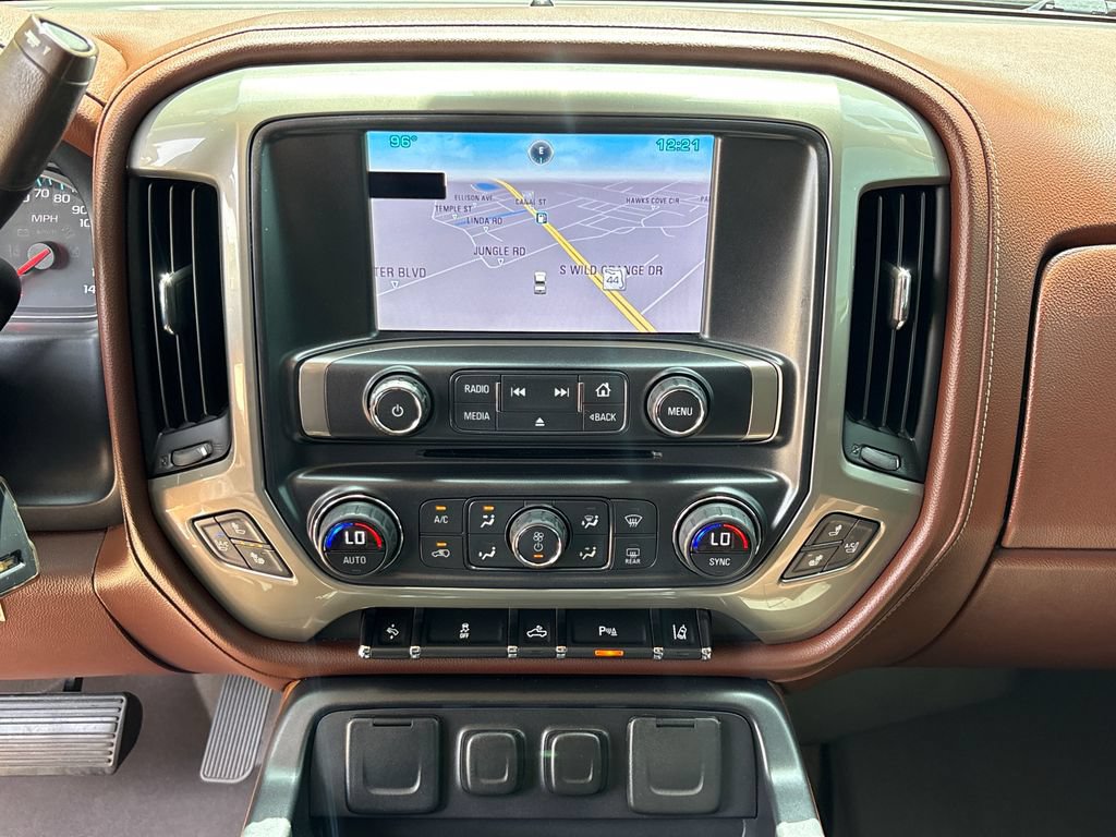Used 2015 Chevrolet Silverado 1500 High Country w/ High Country Premium Package AWD/4WD image 18