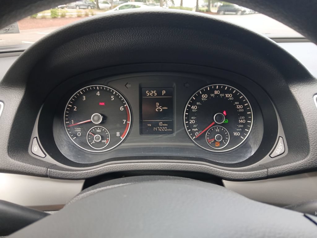Used 2012 Volkswagen Passat 2.5 S FWD image 15