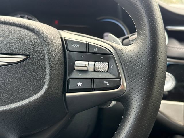 Used 2025 Genesis G70 2.5T image 22