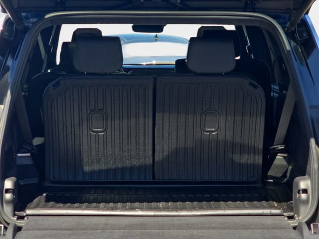 Used 2024 Rivian R1S Adventure image 14