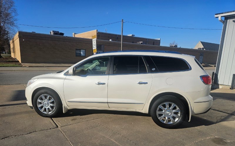 Used 2013 Buick Enclave Premium image 1