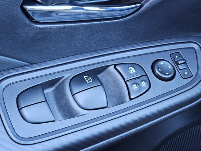 New 2025 Nissan Versa SV w/ Trunk Package FWD image 19