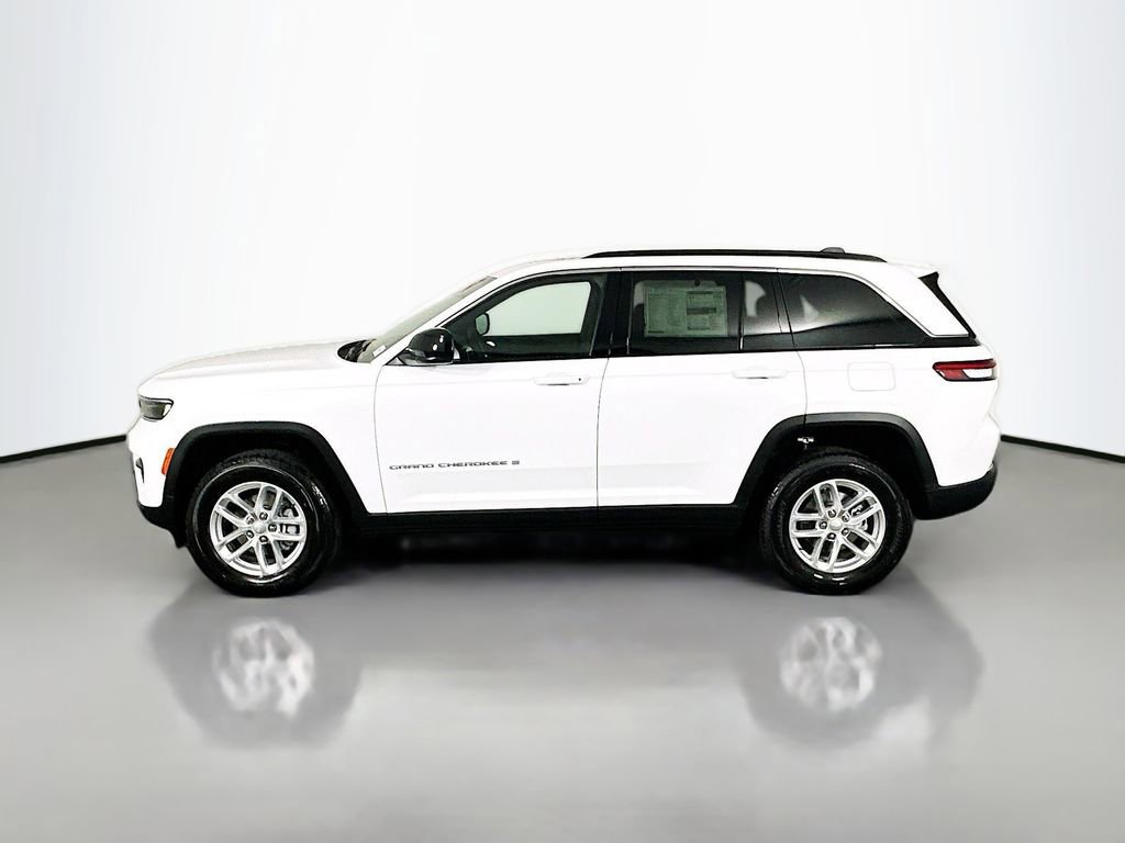 New 2025 Jeep Grand Cherokee Laredo X w/ Luxury Tech Group I RWD image 4