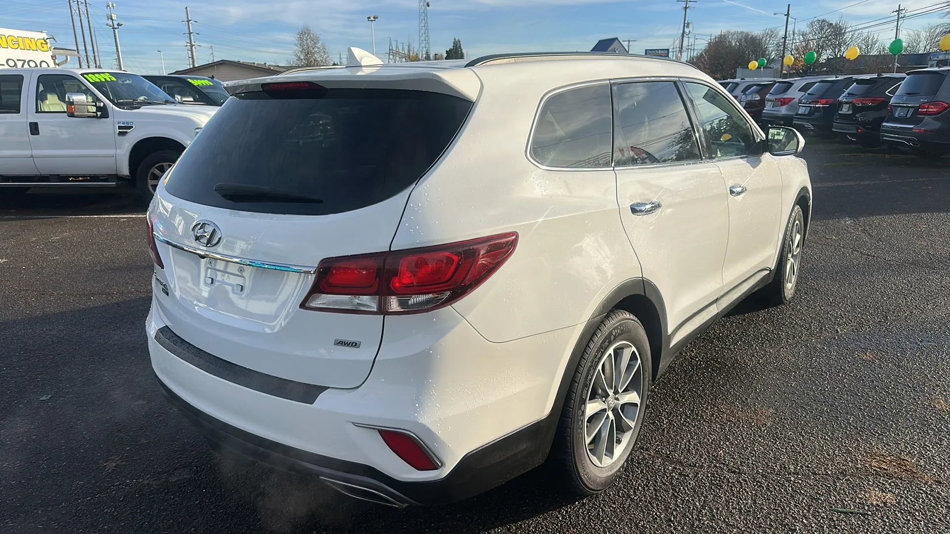 Used 2019 Hyundai Santa Fe XL SE image 3