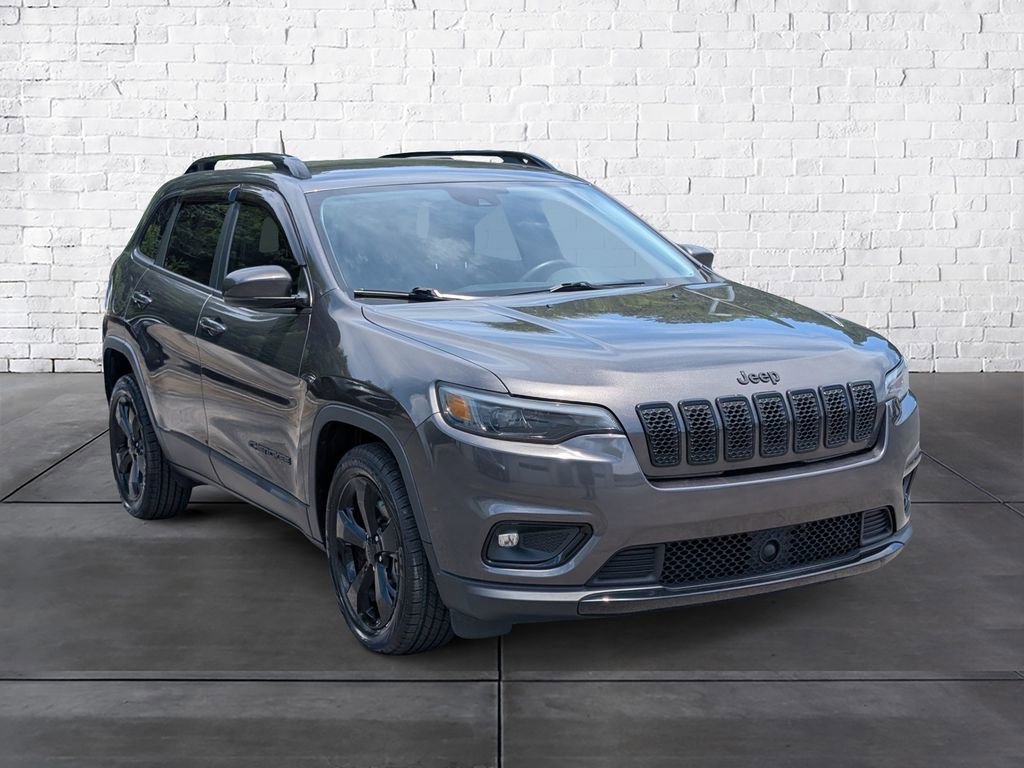 Used 2021 Jeep Cherokee Latitude Plus FWD image 2