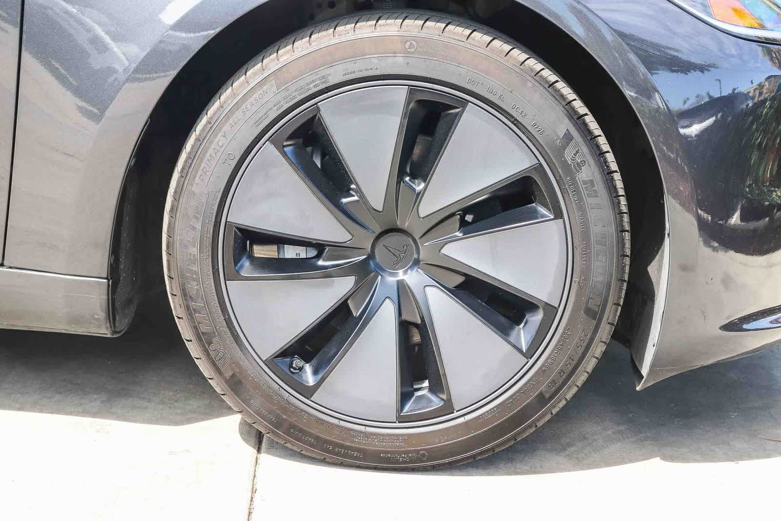 Used 2025 Tesla Model 3 Long Range RWD image 9