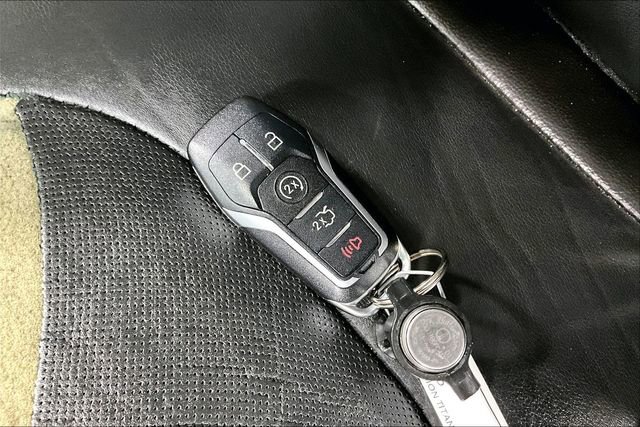 Used 2014 Ford Fusion Titanium FWD image 29