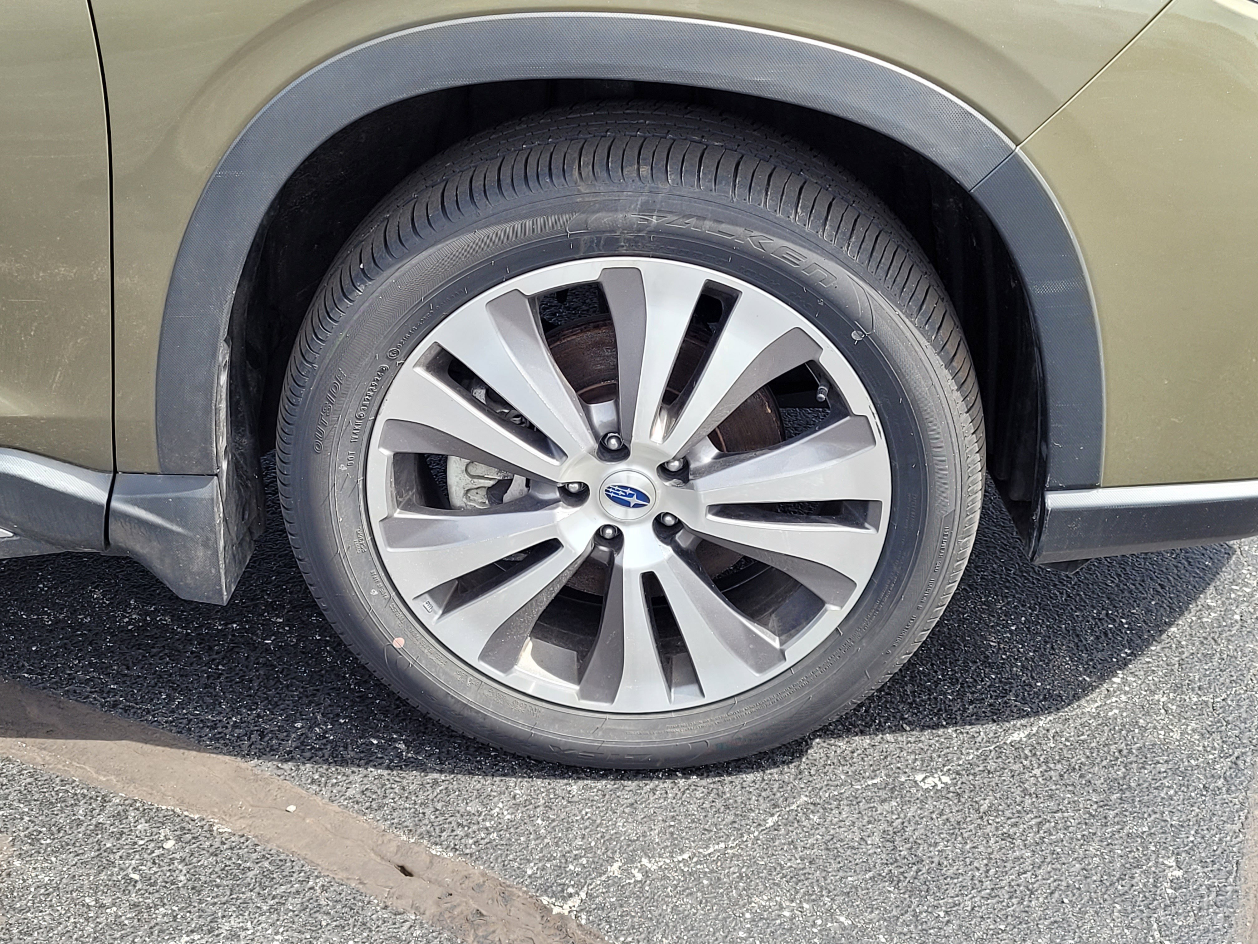 Used 2022 Subaru Ascent Limited w/ Technology Package image 10