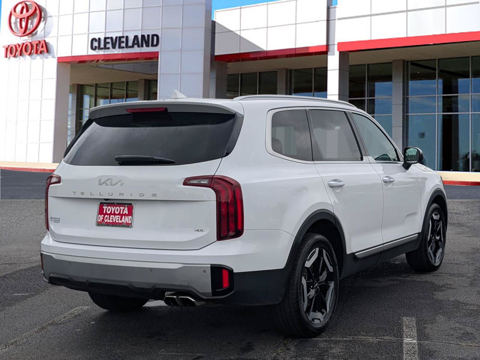 Used 2023 Kia Telluride S w/ S Sunroof Package AWD/4WD image 8