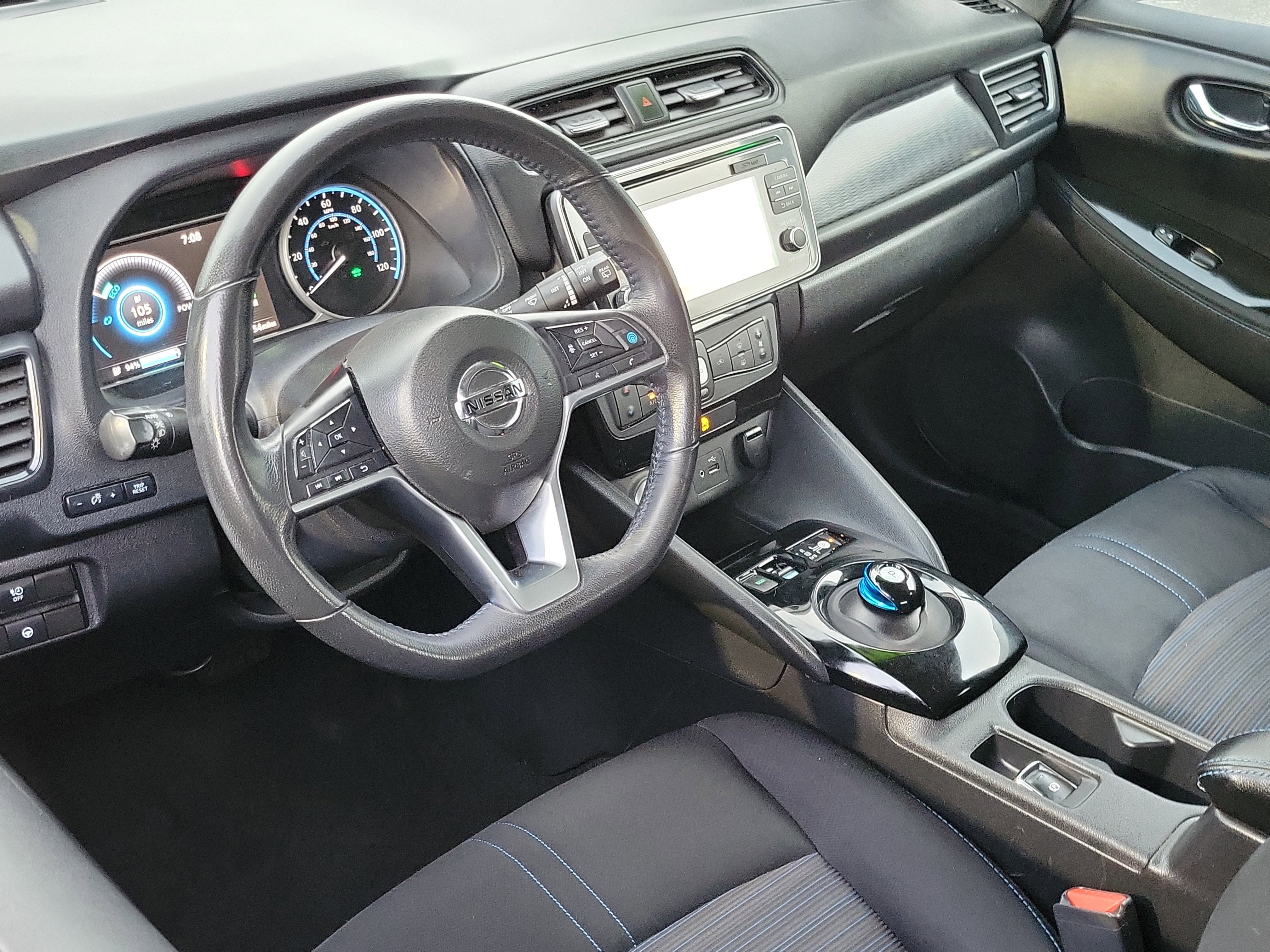 Used 2018 Nissan Leaf SV w/ SV Technology Package image 5