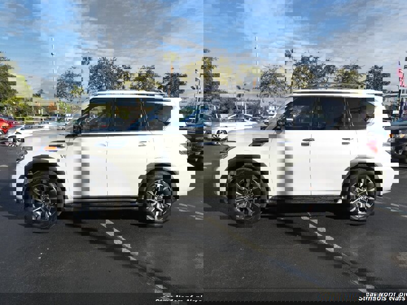 Used 2018 Nissan Armada SL w/ Premium Package image 10