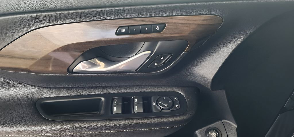 Used 2019 GMC Terrain Denali w/ Advanced Safety Package image 15