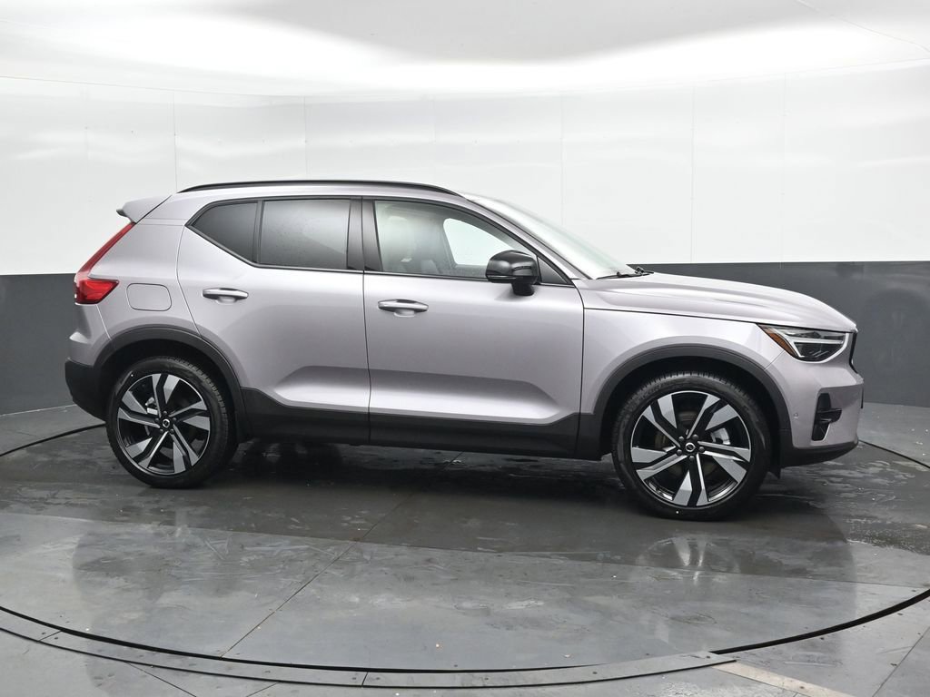 New 2026 Volvo XC40 B5 Ultra w/ Protection Package Premier AWD/4WD image 3