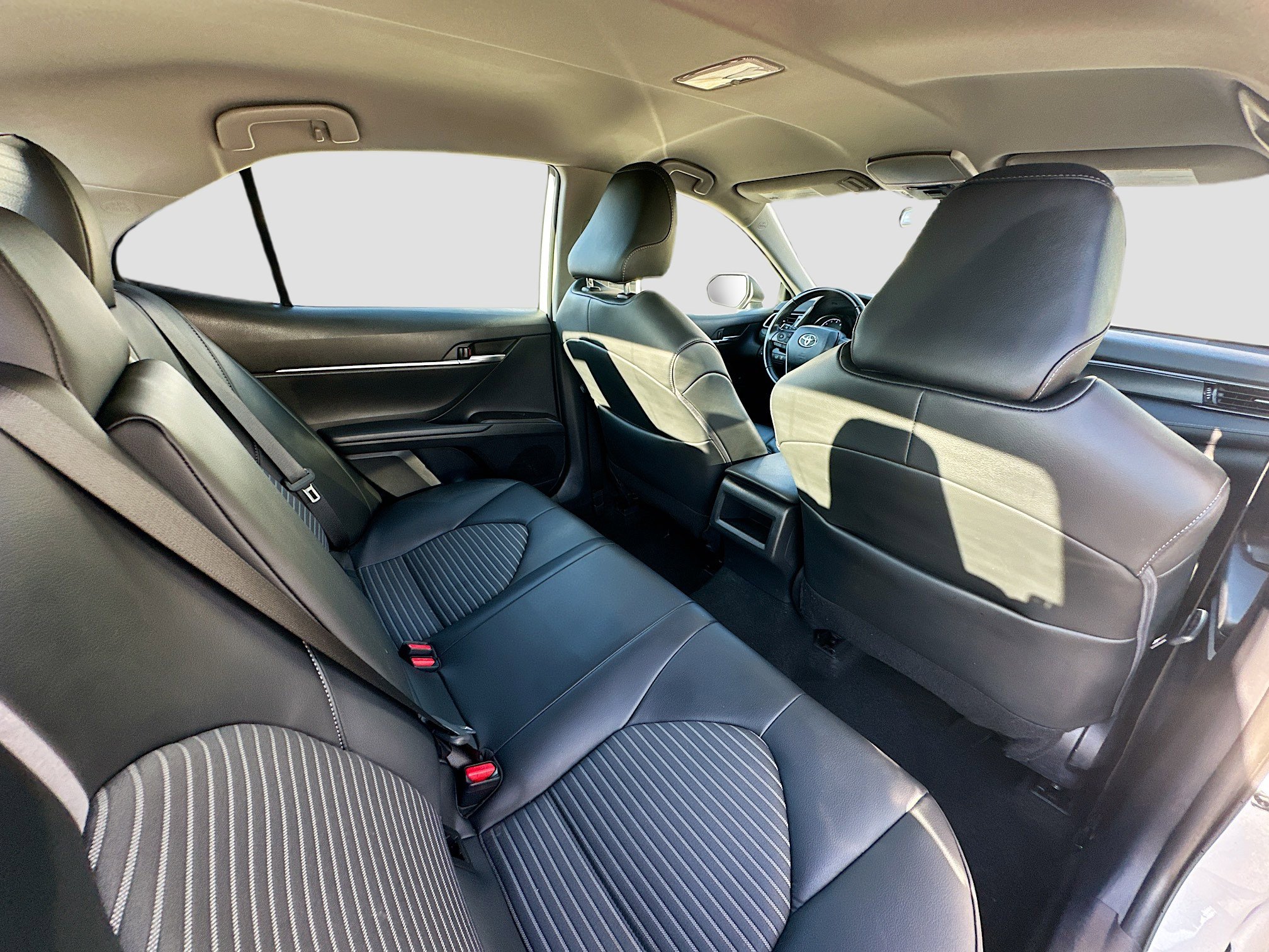 Used 2023 Toyota Camry SE image 28