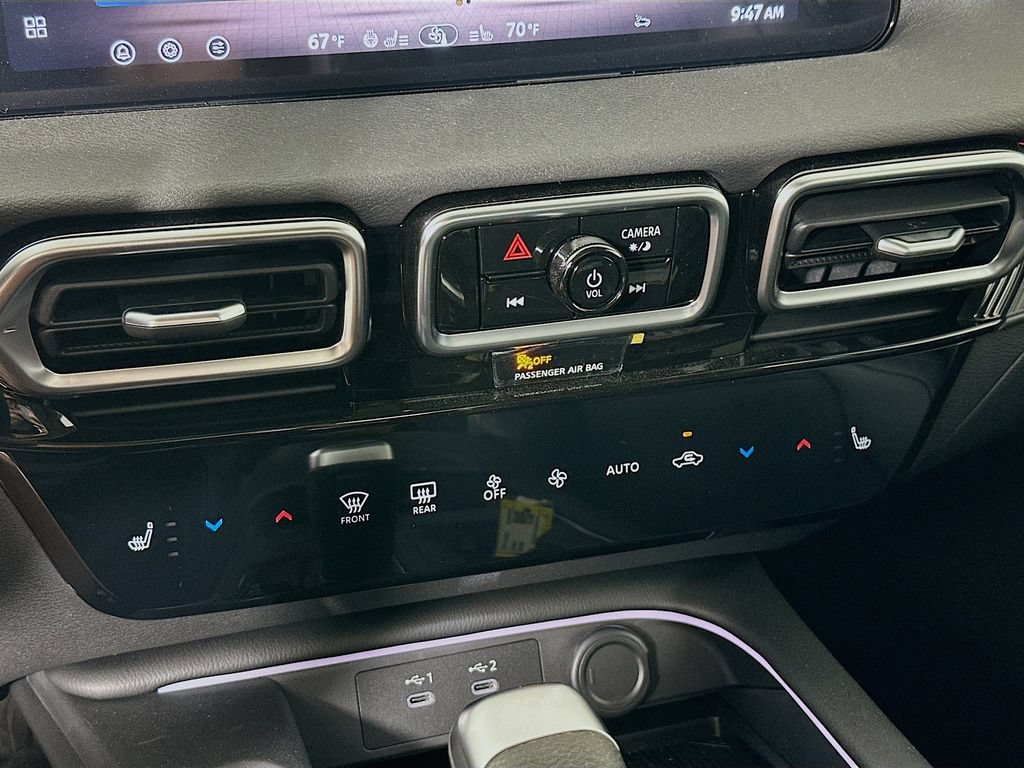 New 2026 Nissan Sentra SR w/ SR Premium Package FWD image 21