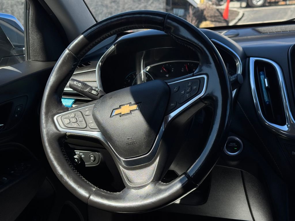 Used 2018 Chevrolet Equinox Premier image 17
