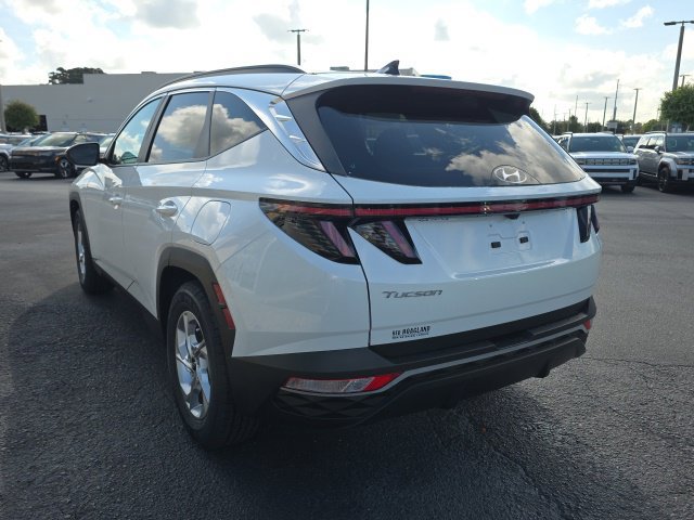 Certified 2022 Hyundai Tucson SEL w/ Cargo Package FWD image 3