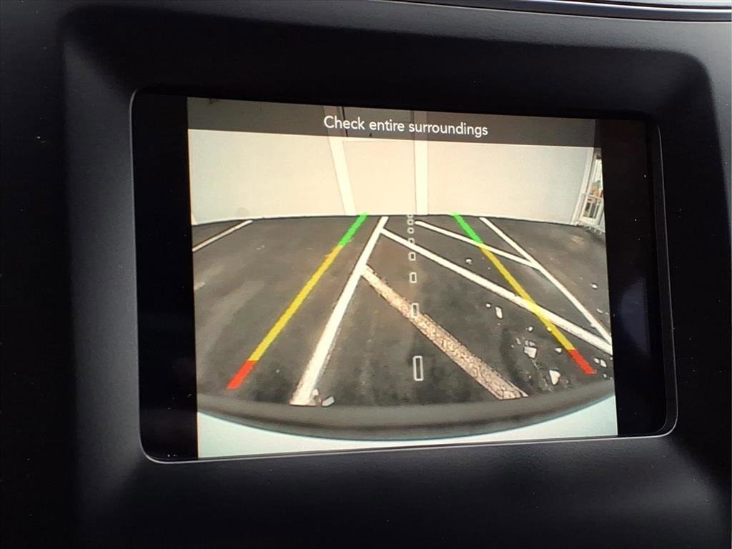 Used 2020 Jeep Cherokee Latitude Plus image 18