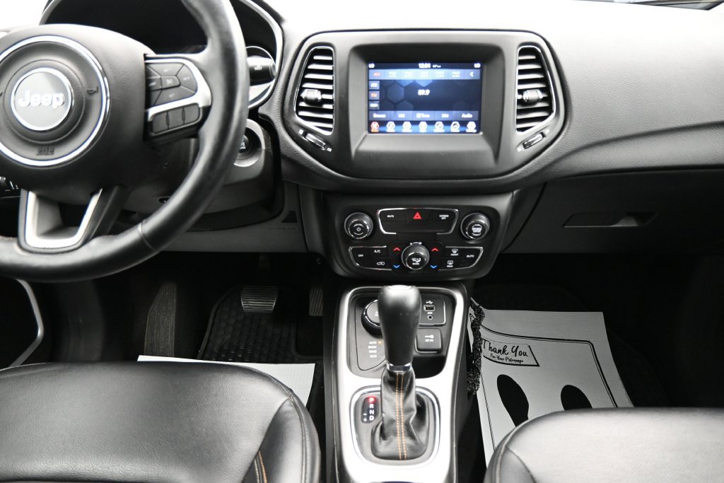 Used 2017 Jeep Compass Latitude w/ Popular Equipment Group AWD/4WD image 18