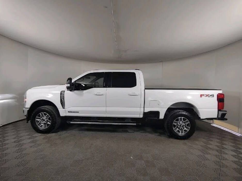 Used 2024 Ford F250 Lariat w/ FX4 Off-Road Package image 6