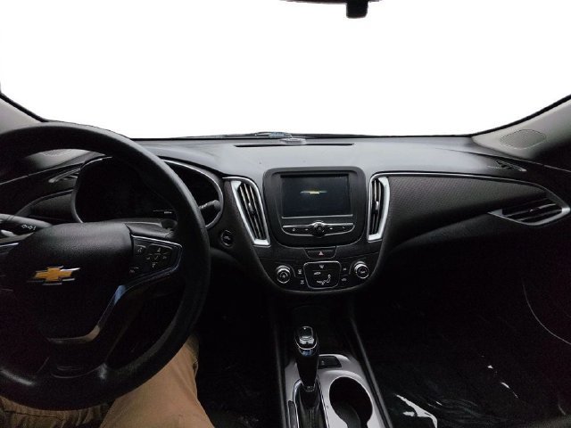 Used 2018 Chevrolet Malibu LS FWD image 11