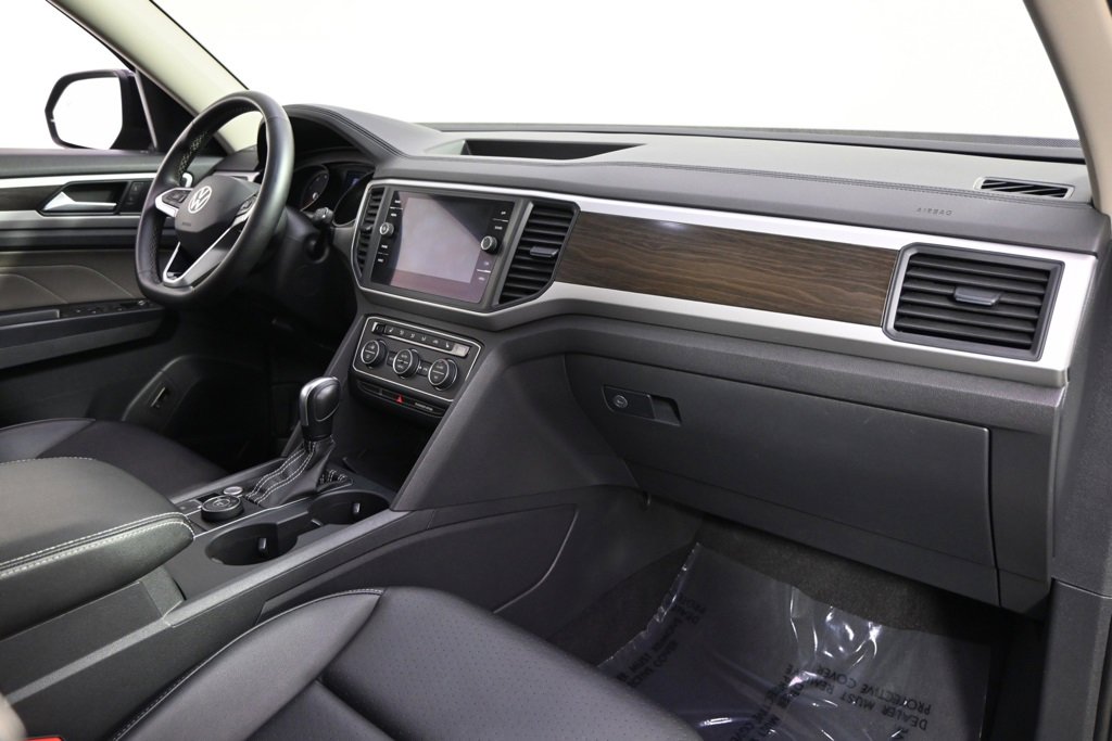 Used 2021 Volkswagen Atlas SE image 15