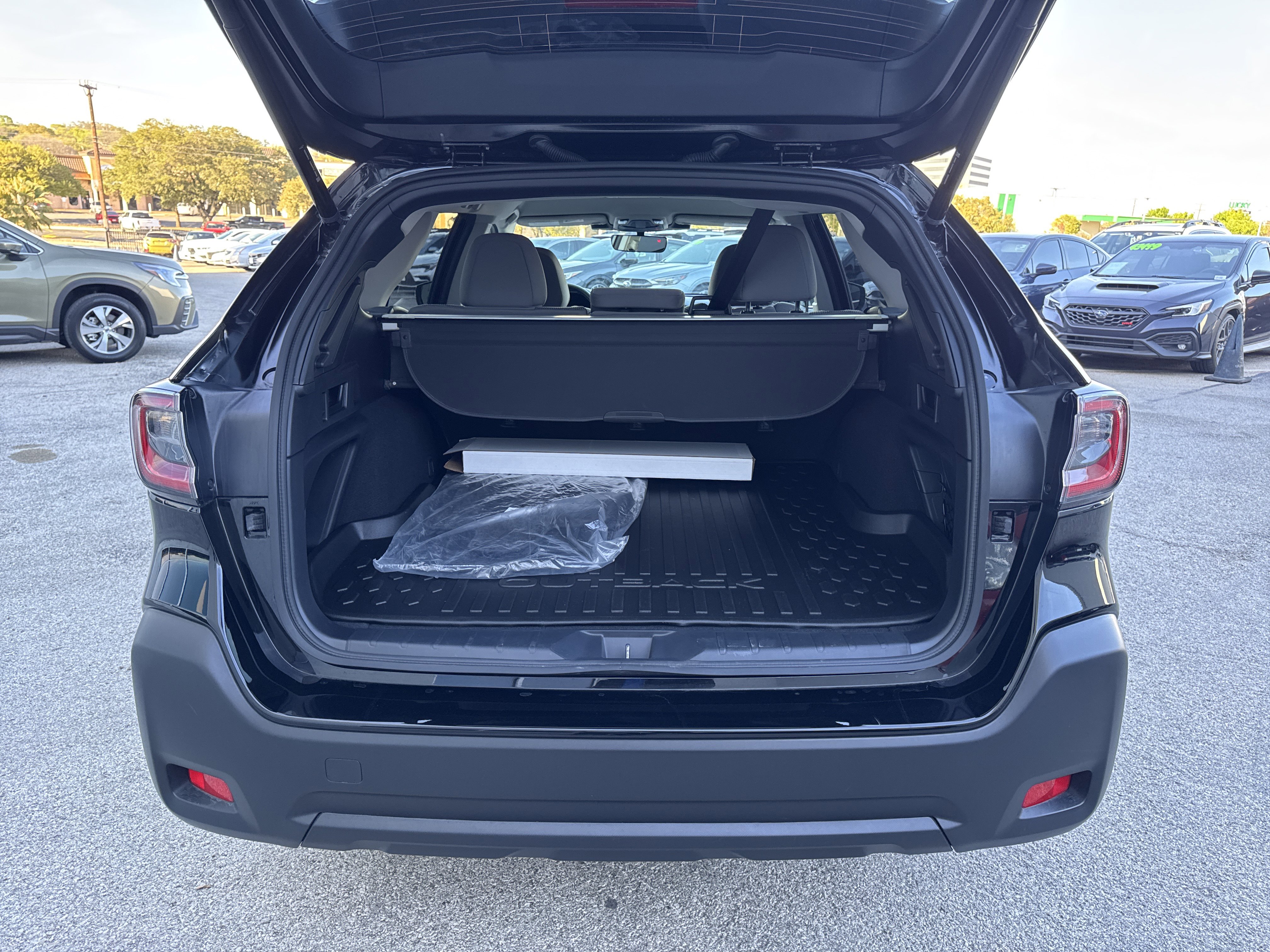 Certified 2025 Subaru Outback Premium AWD/4WD image 27