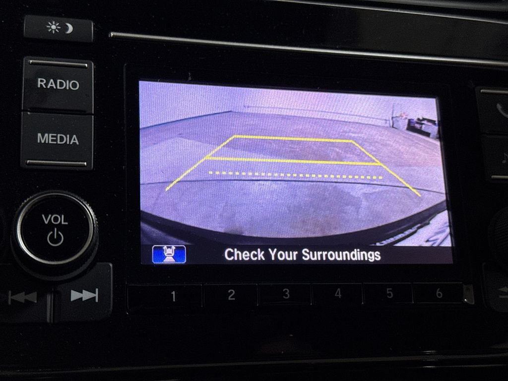 Used 2021 Honda CR-V LX image 15