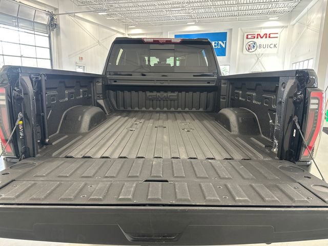 Used 2025 GMC Sierra 2500 AT4X image 37